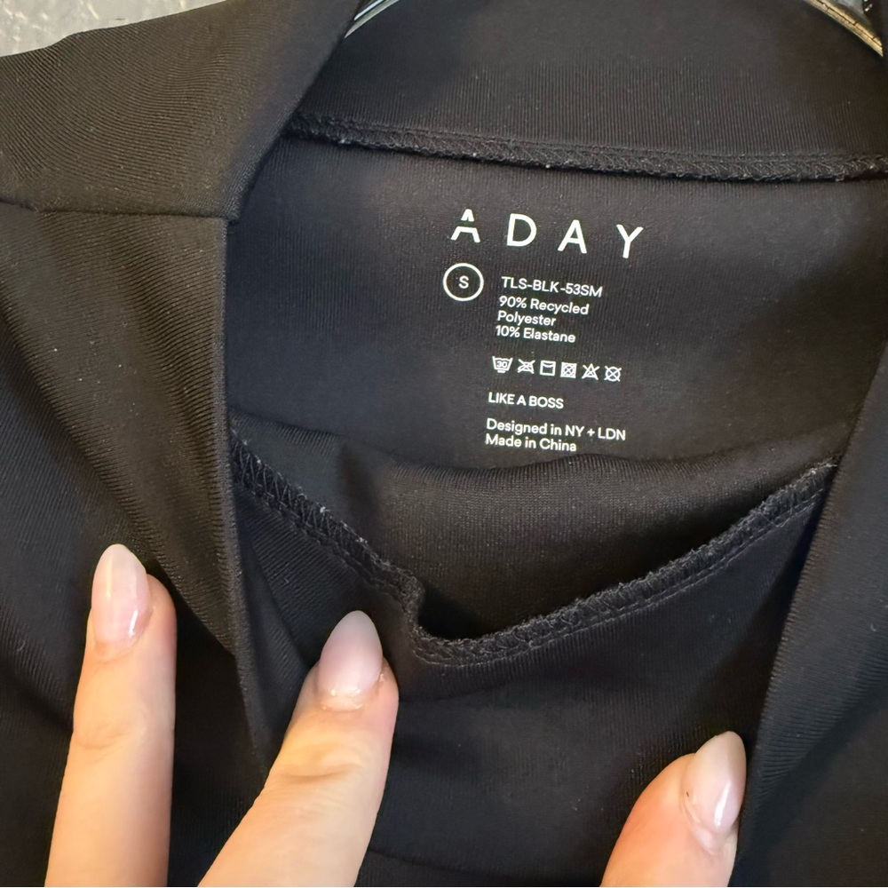 ADAY • Like A Boss Pullover | Black Small - Picture 7 of 9